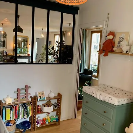 Spacious And Quiet In The Heart Of Apartamento París