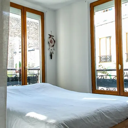 Spacious And Quiet In The Heart Of Apartamento París