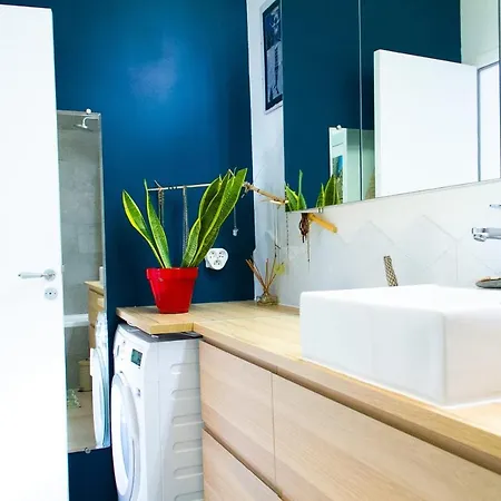 Apartamento Spacious And Quiet In The Heart Of *